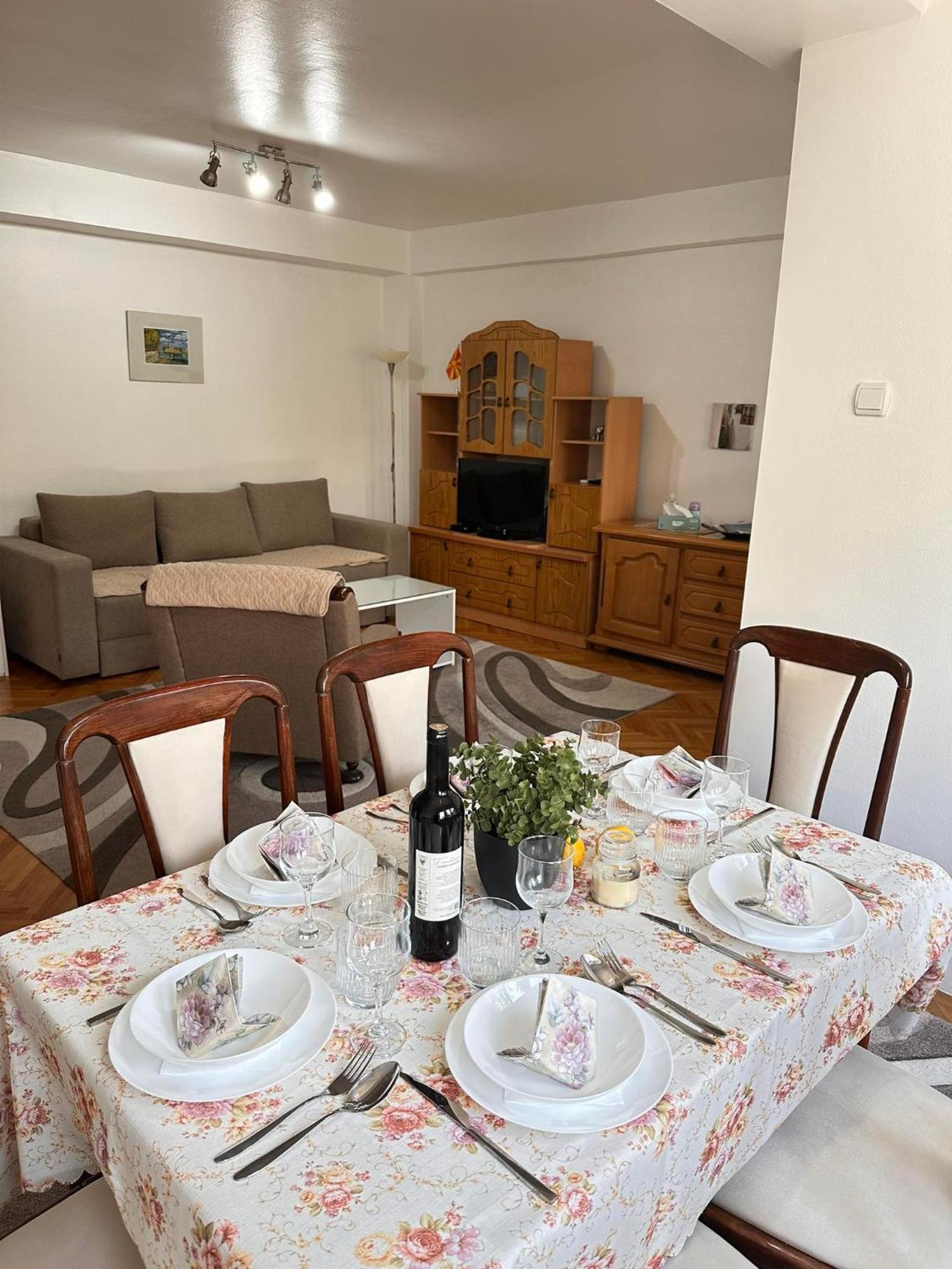 Viktor Apartment Kumanovo Kültér fotó