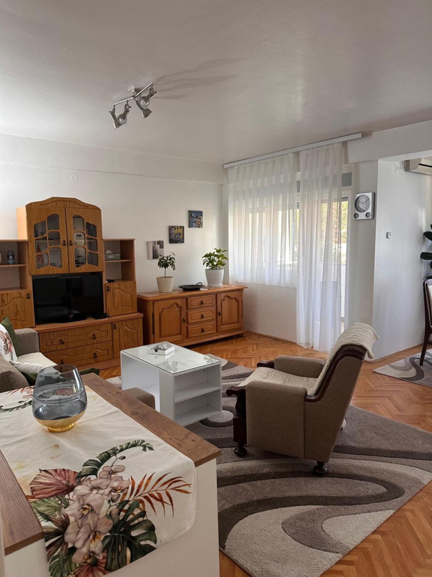 Viktor Apartment Kumanovo Kültér fotó